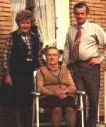 Irmgard, Caroline und Heinz Leive